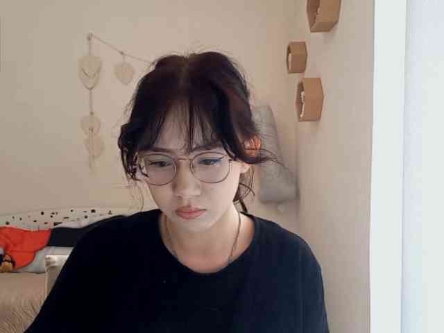 MyrleHenggeler webcam