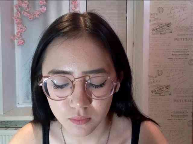 MyrleHenggeler webcam
