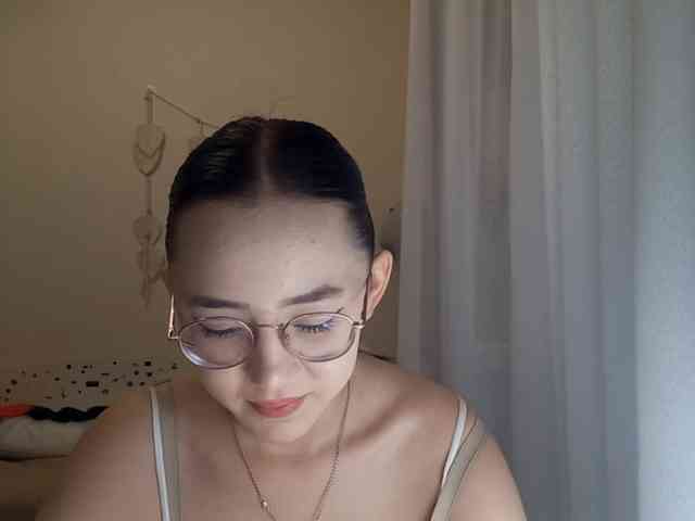 MyrleHenggeler webcam