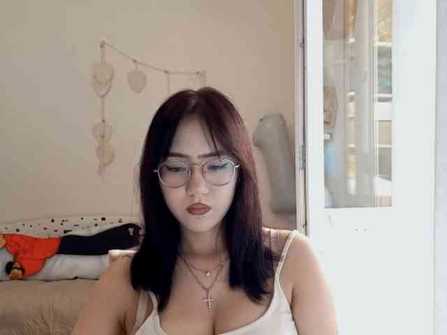 MyrleHenggeler webcam