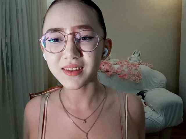MyrleHenggeler webcam