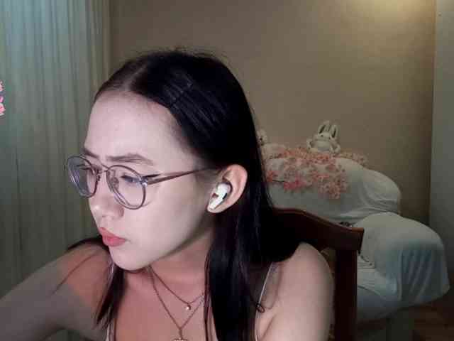 MyrleHenggeler webcam