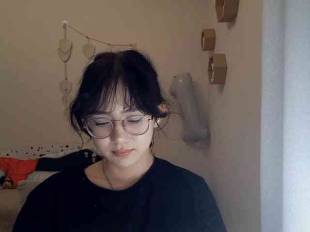 MyrleHenggeler webcam