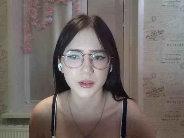 MyrleHenggeler webcam