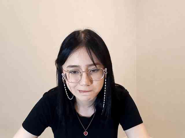 MyrleHenggeler webcam