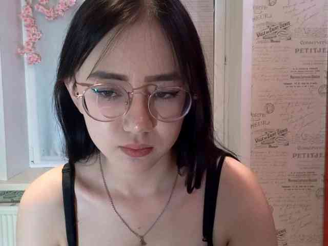 MyrleHenggeler webcam