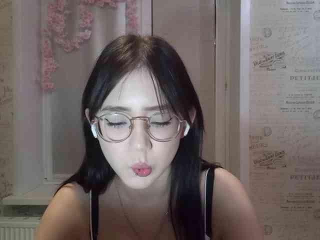 MyrleHenggeler webcam