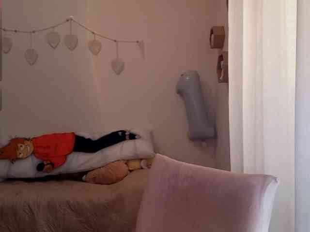 MyrleHenggeler webcam