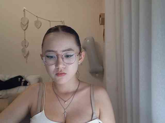 MyrleHenggeler webcam