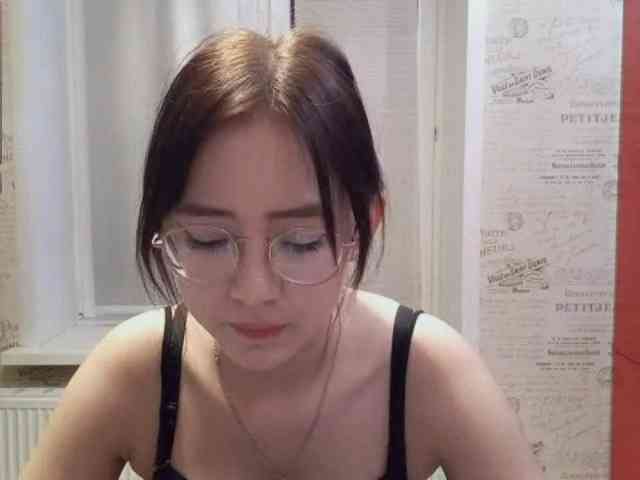MyrleHenggeler webcam