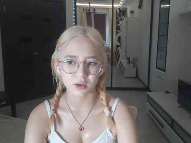 MyrleHenggeler webcam