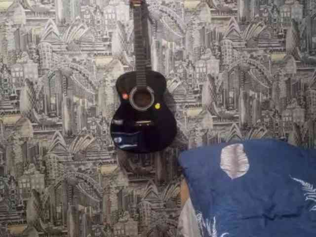 MyrleHenggeler webcam