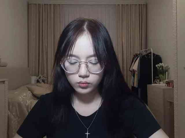 MyrleHenggeler webcam