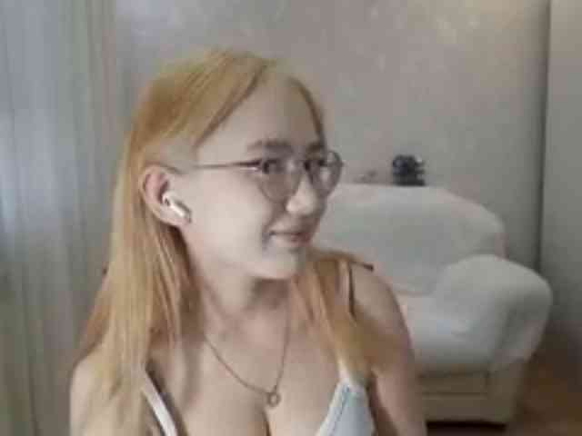 MyrleHenggeler webcam