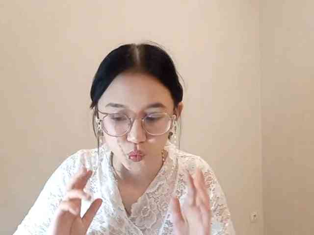 MyrleHenggeler webcam