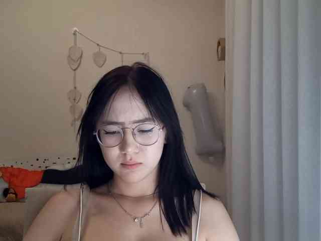 MyrleHenggeler webcam