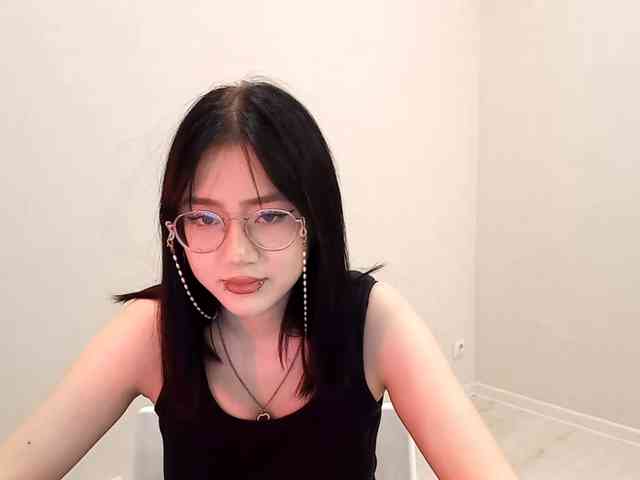 MyrleHenggeler webcam