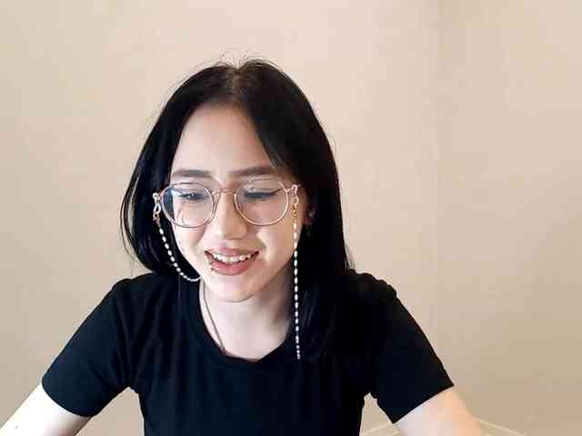 MyrleHenggeler webcam