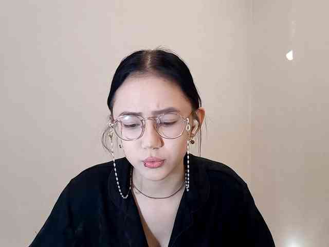 MyrleHenggeler webcam