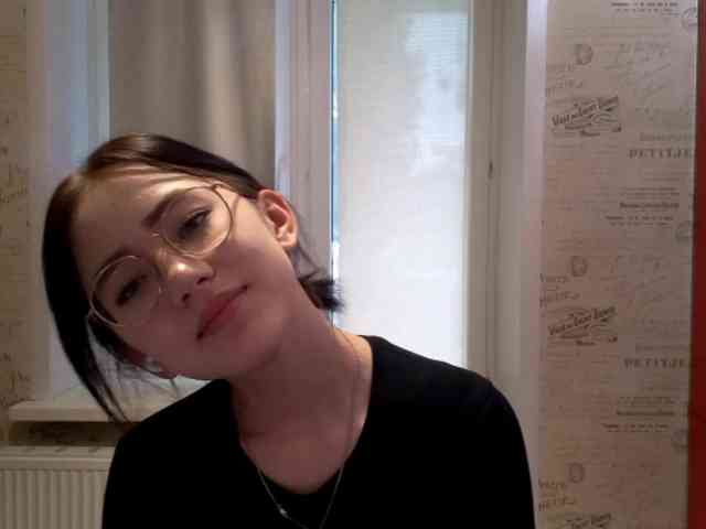 MyrleHenggeler webcam