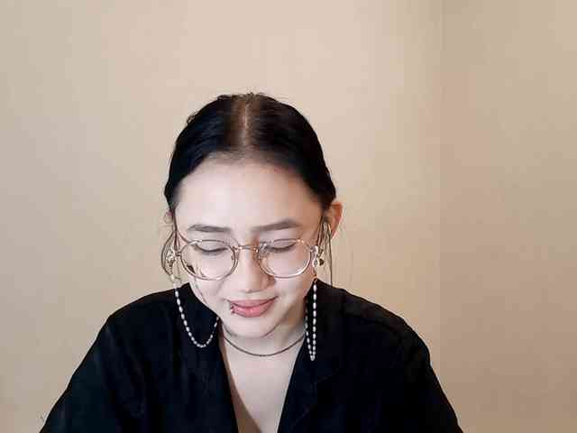 MyrleHenggeler webcam