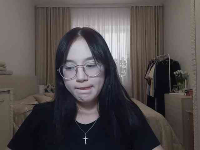 MyrleHenggeler webcam
