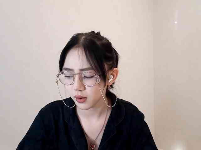 MyrleHenggeler webcam