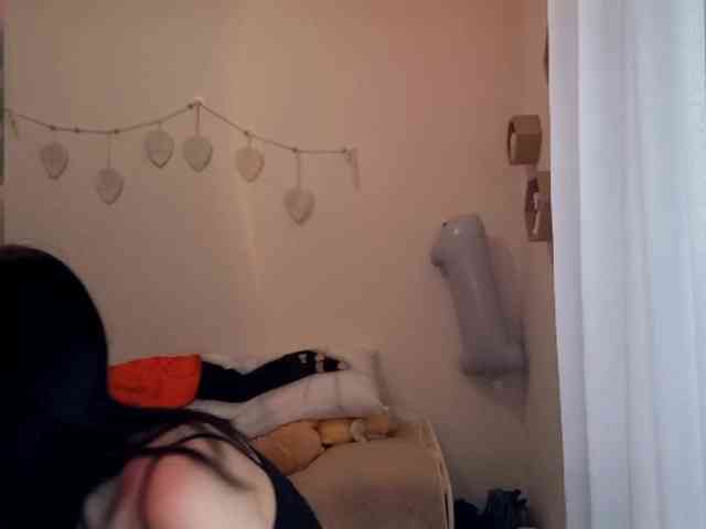 MyrleHenggeler webcam