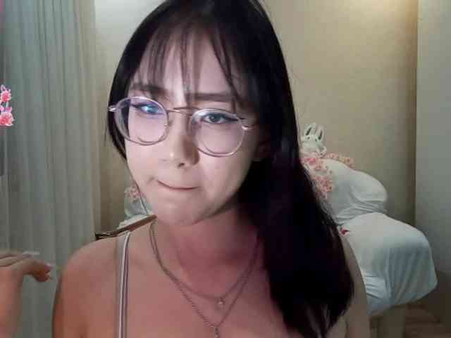 MyrleHenggeler webcam