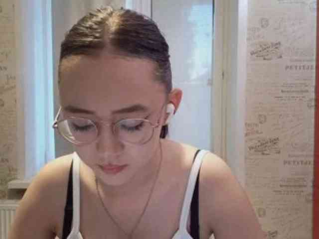 MyrleHenggeler webcam