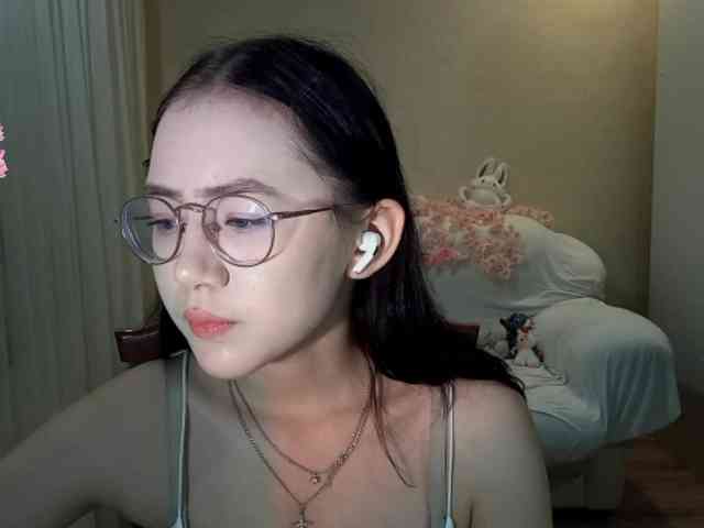 MyrleHenggeler webcam