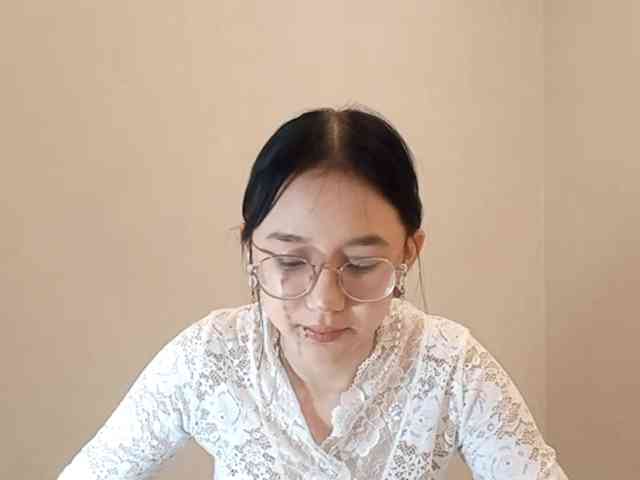 MyrleHenggeler webcam