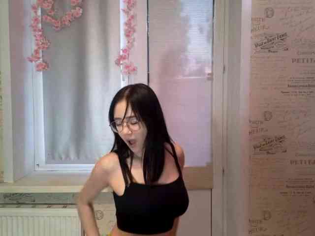 MyrleHenggeler webcam