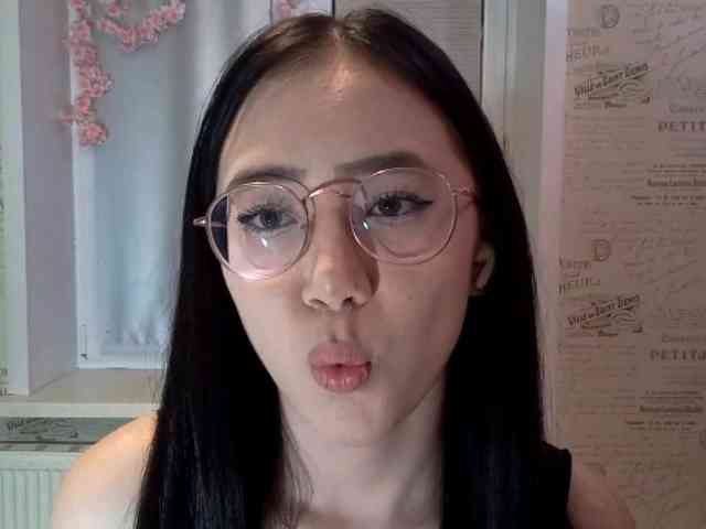 MyrleHenggeler webcam