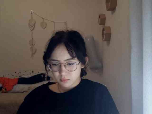 MyrleHenggeler webcam