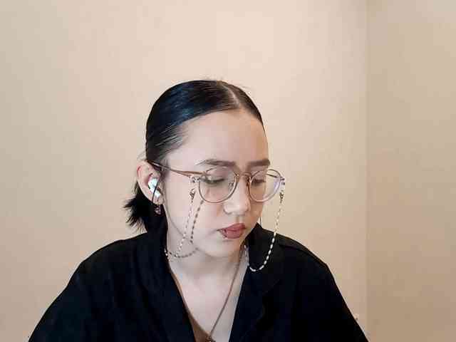 MyrleHenggeler webcam