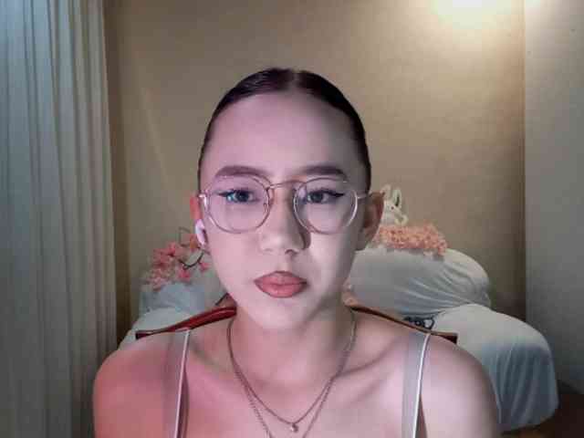 MyrleHenggeler webcam