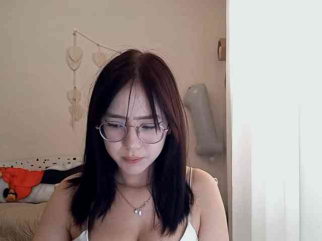 MyrleHenggeler webcam