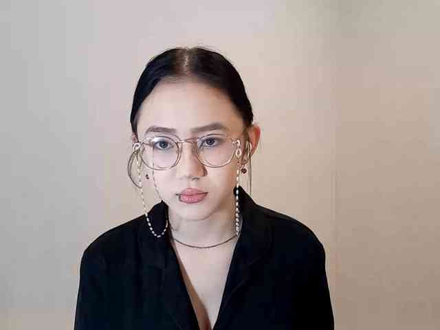 MyrleHenggeler webcam