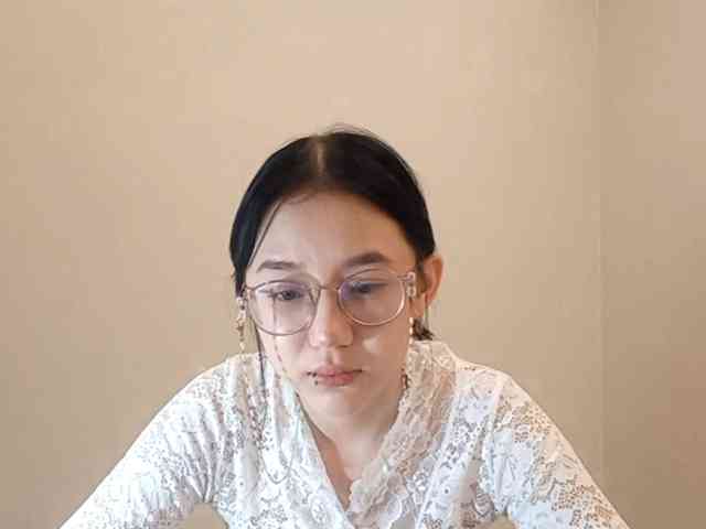 MyrleHenggeler webcam