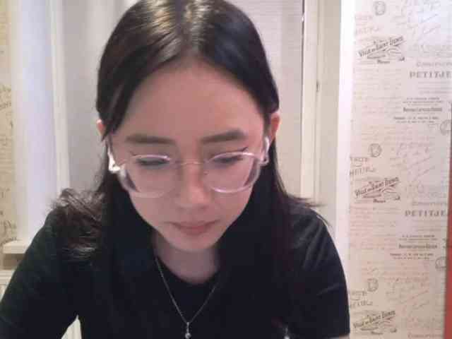 MyrleHenggeler webcam