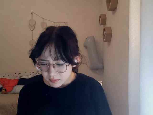 MyrleHenggeler webcam
