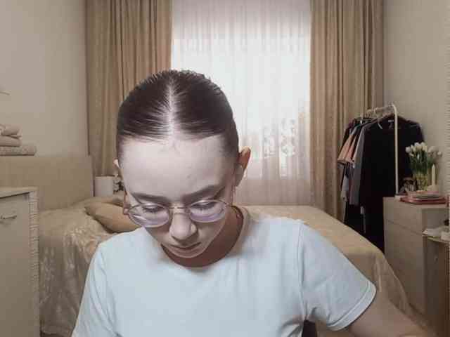 MyrleHenggeler webcam