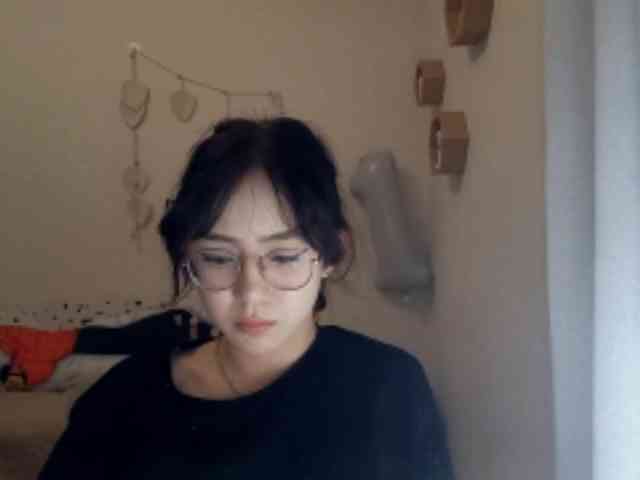 MyrleHenggeler webcam