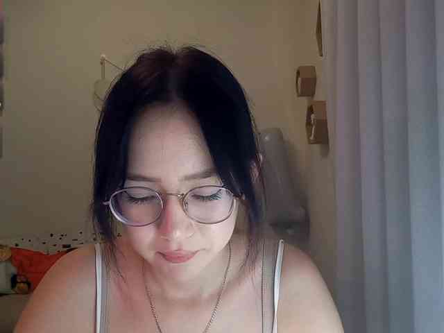 MyrleHenggeler webcam
