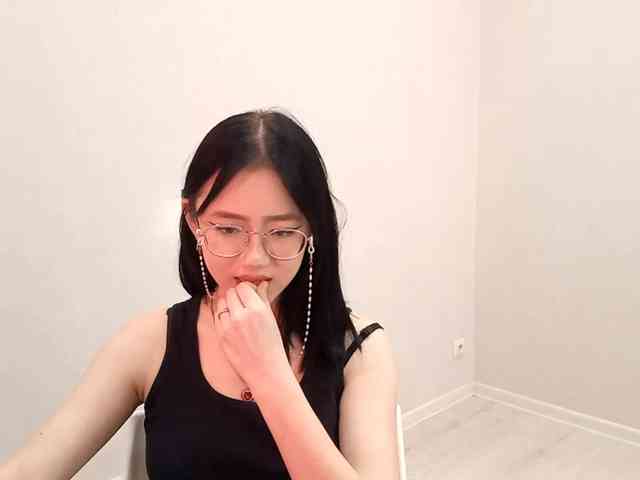 MyrleHenggeler webcam