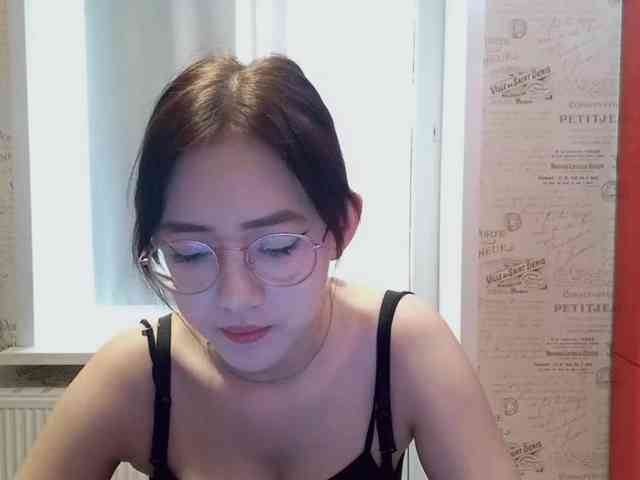 MyrleHenggeler webcam