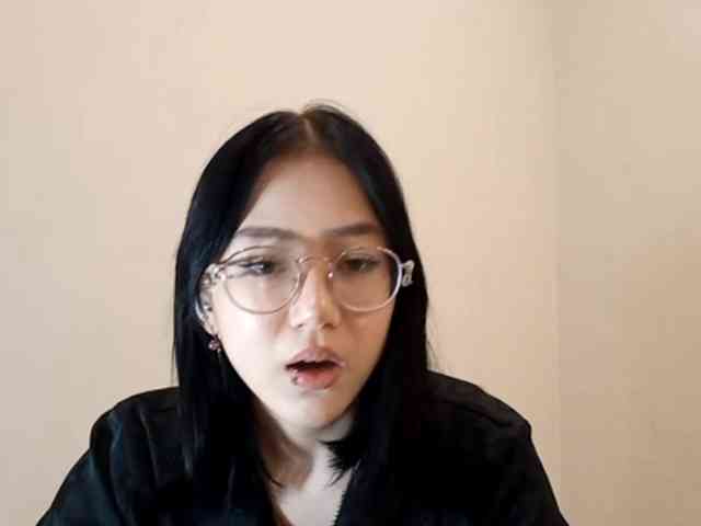 MyrleHenggeler webcam