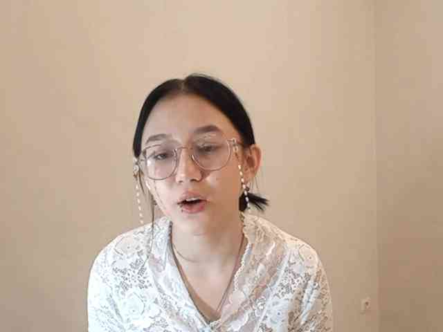 MyrleHenggeler webcam