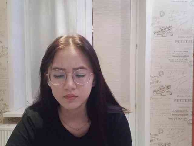 MyrleHenggeler webcam